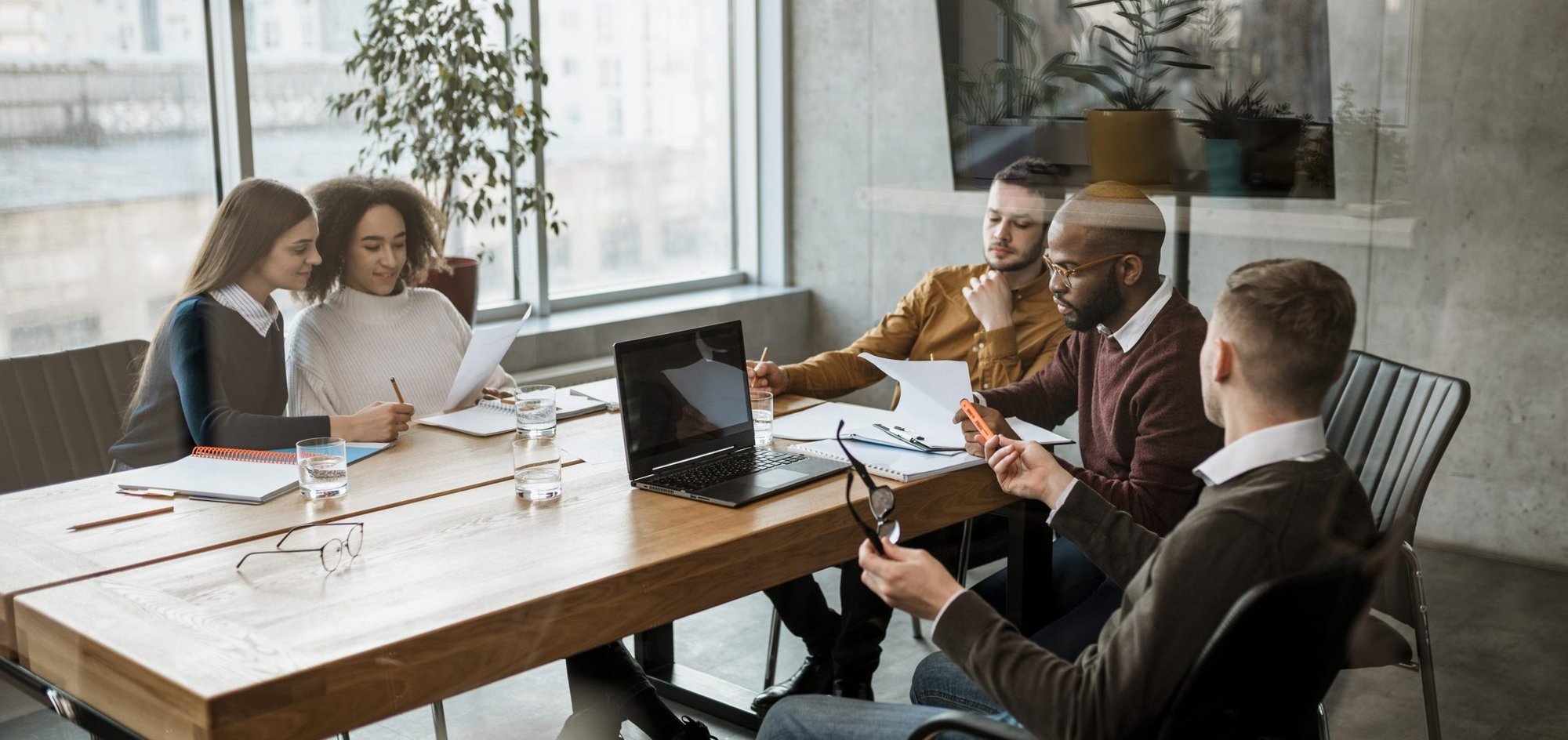photo-company-meeting-business-stages-life-cycle-growth-scaled-e1653505220862